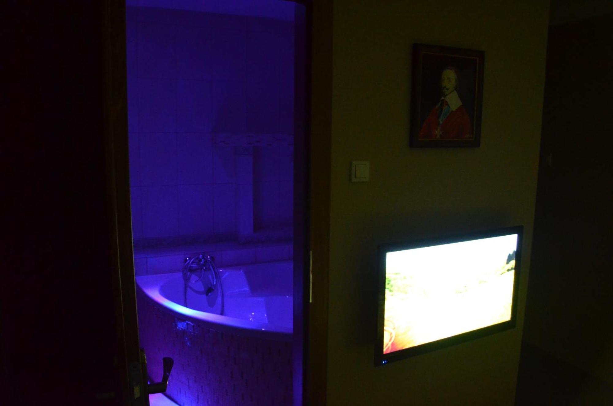 Palatin Apartment Cachtice Ruang foto
