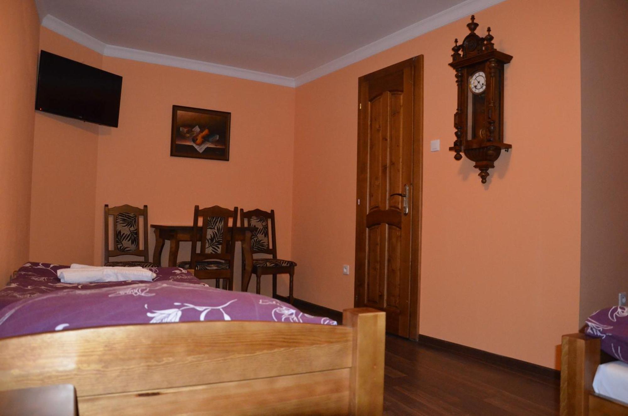 Palatin Apartment Cachtice Ruang foto
