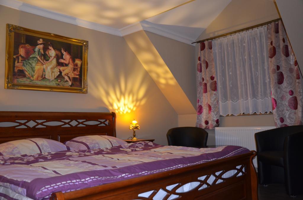 Palatin Apartment Cachtice Ruang foto