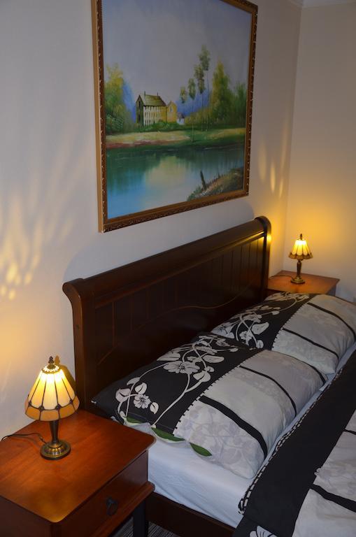 Palatin Apartment Cachtice Bagian luar foto