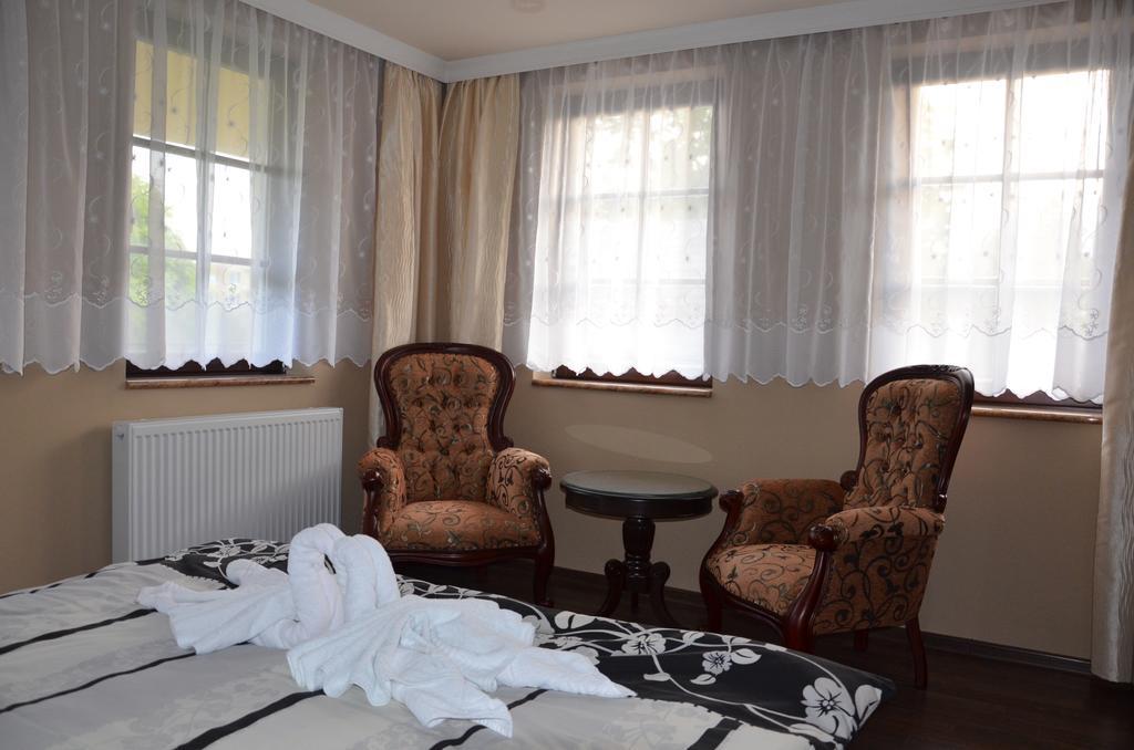 Palatin Apartment Cachtice Bagian luar foto