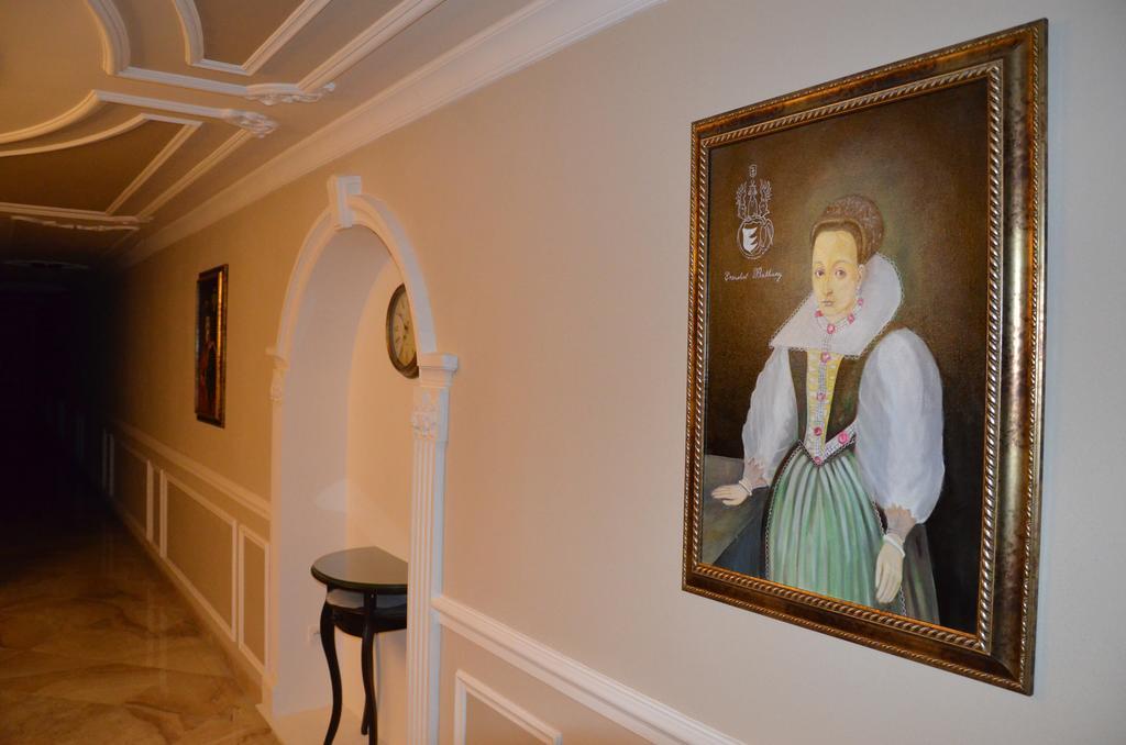 Palatin Apartment Cachtice Bagian luar foto